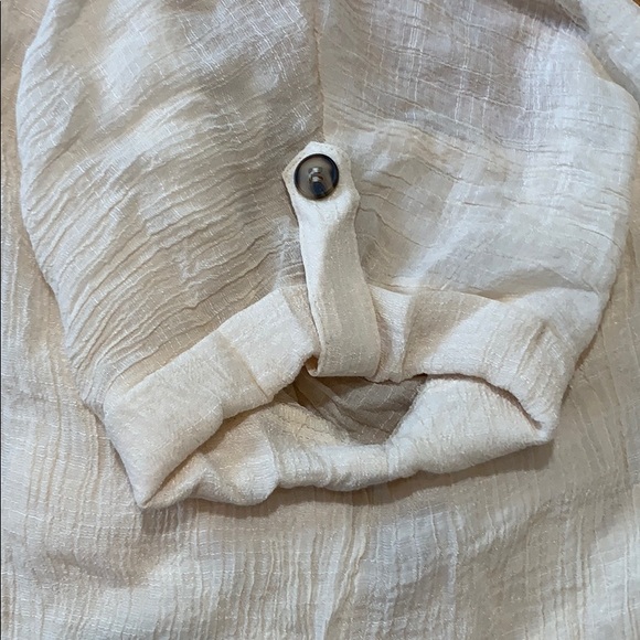 Textured Cream Top - Picture 3 of 3